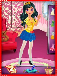 Campus Fashion Girl - Makeup & Dress up Salon Spa screenshot, image №1596785 - RAWG