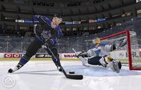 NHL 06 screenshot, image №427175 - RAWG