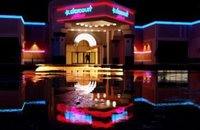 Monster at the Mall screenshot, image №2322898 - RAWG