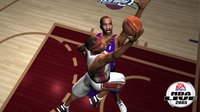 NBA Live 2005 screenshot, image №401383 - RAWG