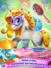 Pony Care Rainbow Resort - Enchanted Fashion Salon screenshot, image №885092 - RAWG