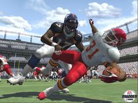 Madden NFL 2005 screenshot, image №398155 - RAWG