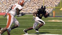 NCAA Football 11 screenshot, image №552974 - RAWG