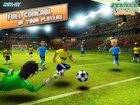 Striker Soccer London: your goal is the gold screenshot, image №2065274 - RAWG