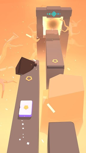 Flippy Tiles: Follow the Music Beat